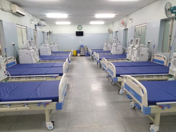 Giường bệnh nhân 2 tay quay cao cấp DP-M16
