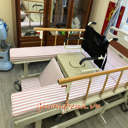 Giường bệnh nhân bằng tay quay