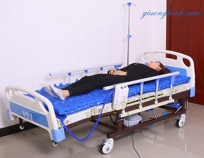 Tại sao người bại liệt, người tai biến nên sử dụng giường bệnh nhân?